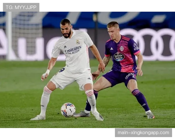 维尼修斯进球后遭遇种族歧视 比赛一度中断引发广泛关注